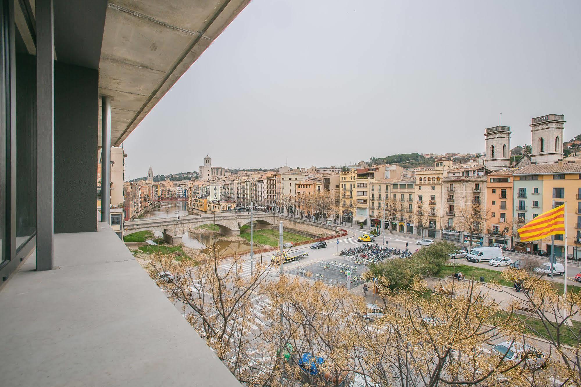 Flateli - Placa Catalunya 22 Girona Kültér fotó